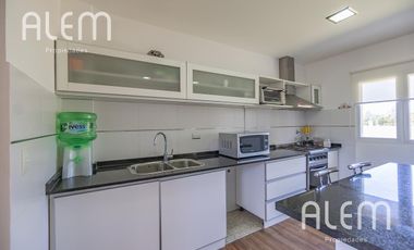 Casa en venta en San Eliseo | 3 Dorm.itorios | TODA en PB