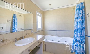 Casa en venta en San Eliseo | 3 Dorm.itorios | TODA en PB