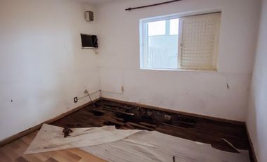 Casa en venta - 4 dormitorios 4 baños - 186mts2 - La Plata