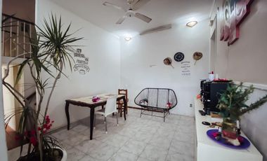 Casa en venta - 4 dormitorios 4 baños - 186mts2 - La Plata