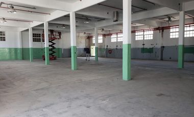 Depósito en Munro
