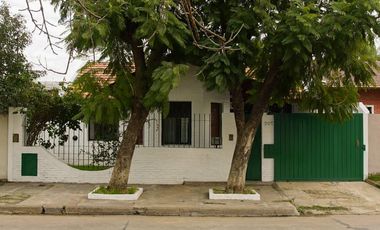 Casa Céntrica en Lobos