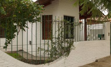 Casa Céntrica en Lobos