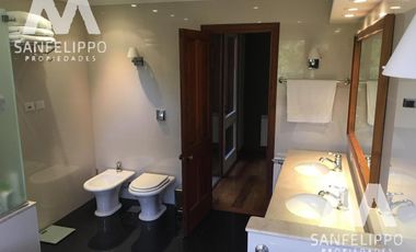 Casa en Venta - Bernal
