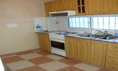 Venta - oportunidad - Triplex 4 amb.  en Ramos Mejia