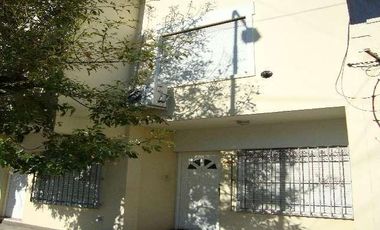Venta - oportunidad - Triplex 4 amb.  en Ramos Mejia