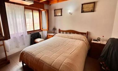 Casa en venta - 5 Dormitorios 3 Baños 2 Cocheras - 403Mts2 - Mar del Tuyú