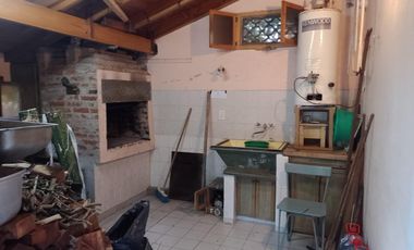 Casa en venta - 5 Dormitorios 3 Baños 2 Cocheras - 403Mts2 - Mar del Tuyú