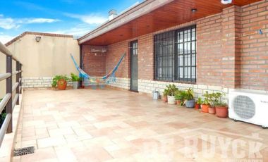 Chalet en Venta en Quilmes Sur