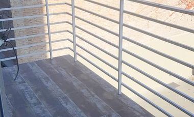 Exc. 1 Amb. al Frente con Balcón, Muy Luminoso, Coch. Fija y Detalles de Categoría