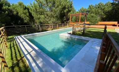 VENTA, CASA, COSTA ESMERALDA, RESIDENCIAL I, LOTE AL 300, 8 AMBIENTES