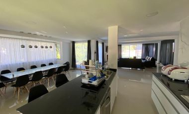 VENTA, CASA, COSTA ESMERALDA, RESIDENCIAL I, LOTE AL 300, 8 AMBIENTES