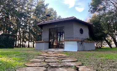 Casa de 4 Ambientes - Venta - Pileta - Barrio Lares de Canning