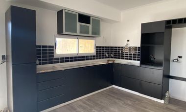 Casa de 4 Ambientes - Venta - Pileta - Barrio Lares de Canning