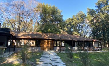 Casa de 4 Ambientes - Venta - Pileta - Barrio Lares de Canning