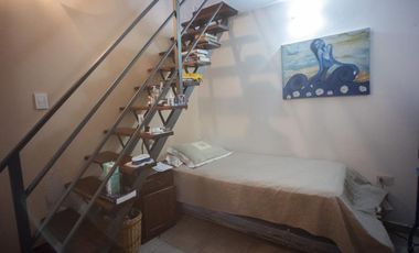 Casa en PH 4 dormitorios,  garage y fondo libre- Lomas de Zamora Oeste