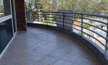 Venta- 5 ambientes- Departamento - Buenos Aires 601-  Área Centro Este