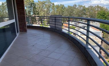 Venta- 5 ambientes- Departamento - Buenos Aires 601-  Área Centro Este