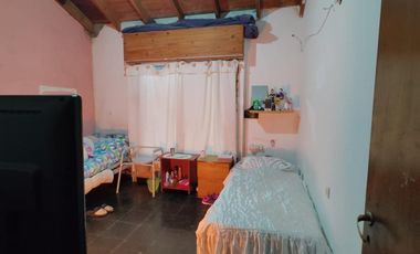Casa tipo chalet  en venta City Bell entre caminos