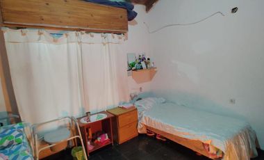 Casa tipo chalet  en venta City Bell entre caminos