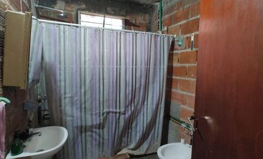 Casa tipo chalet  en venta City Bell entre caminos