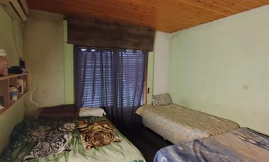 Casa tipo chalet  en venta City Bell entre caminos