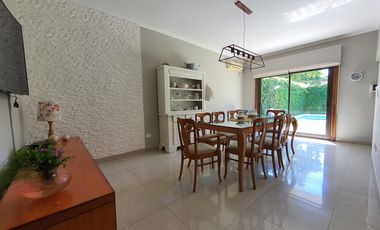 Casa - Temperley Oeste