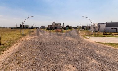 Terreno Esquina de 360m² en Brisanova - Pueblo Esther - Barrio Cerrado