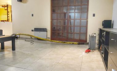 Galpón oficinas viviendas 600m2