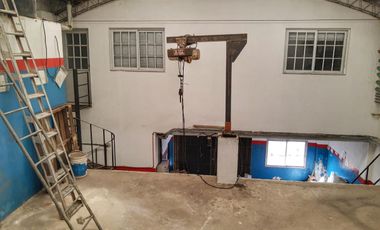 Galpón oficinas viviendas 600m2