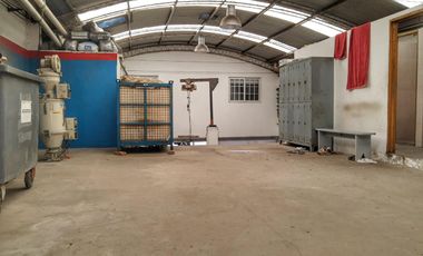 Galpón oficinas viviendas 600m2