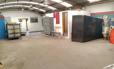 Galpón oficinas viviendas 600m2