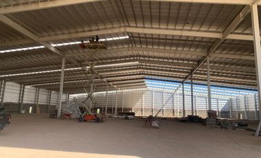 11000 m2 CUBIERTOS AAA
