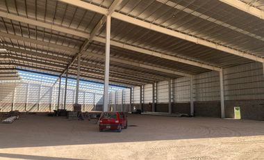 11000 m2 CUBIERTOS AAA