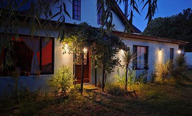 EXCELENTE CASA DE 8 AMBIENTES EN LOTE DE 1000m2- San Bernardo Del Tuyu