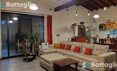 EXCELENTE CASA DE 8 AMBIENTES EN LOTE DE 1000m2- San Bernardo Del Tuyu