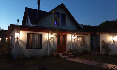 EXCELENTE CASA DE 8 AMBIENTES EN LOTE DE 1000m2- San Bernardo Del Tuyu