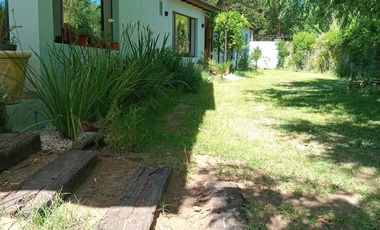 EXCELENTE CASA DE 8 AMBIENTES EN LOTE DE 1000m2- San Bernardo Del Tuyu