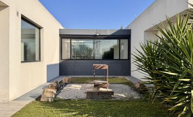 Casa a la venta barrio La Alameda Canning