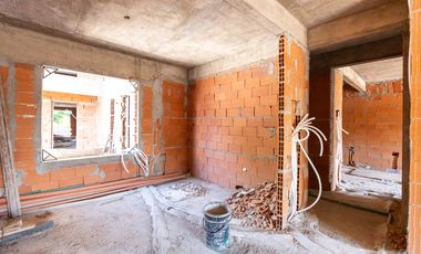 Departamento en venta de 2 amplios ambientes en General San Martin