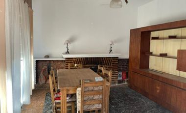 Casa en venta - 2 dormitorios 1 baño - 668mts2 totales - Longchamps