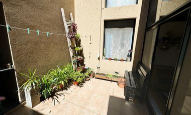 PH a la venta en San Fernando con entrada independiente.