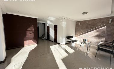 Departamento en venta en Castelar  con terraza privada