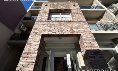 Departamento en venta en Castelar  con terraza privada