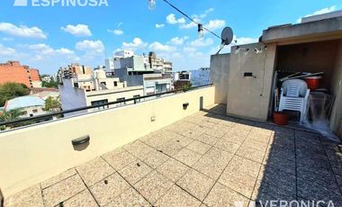Departamento en venta en Castelar  con terraza privada