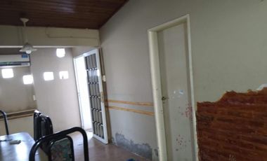 Casa en venta - 5 dormitorios 2 baños - 120mts2 - Junin