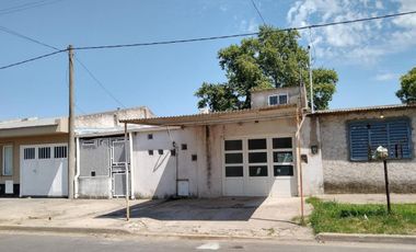 Casa en venta - 5 dormitorios 2 baños - 120mts2 - Junin