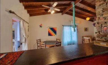 Casa en venta - 4 dormitorios 2 baños - 120mts2  - Exaltación De La Cruz