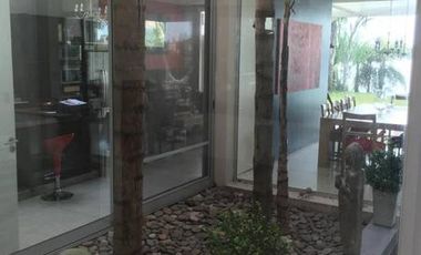 CALIDAD PREMIUM AL MEJOR ESPEJO DE AGUA