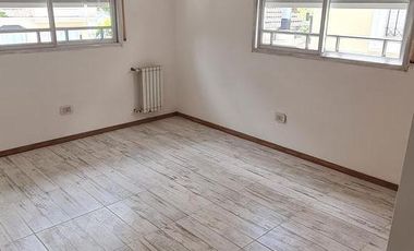 EXCLUSIVO TRIPLEX PILETA SUM